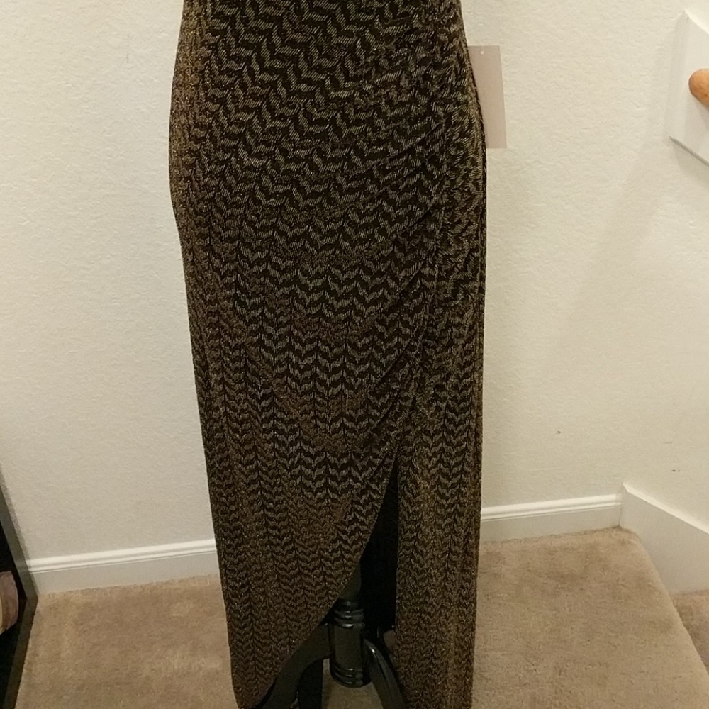 Dress - Picture 6 of 6